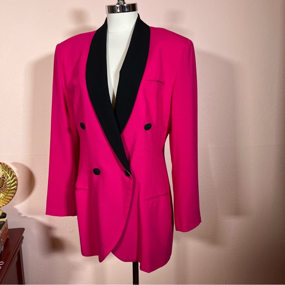 Vintage 1980 90 Retro Oversized Barbiecore Magenta Black Collar Tuxedo Blazer